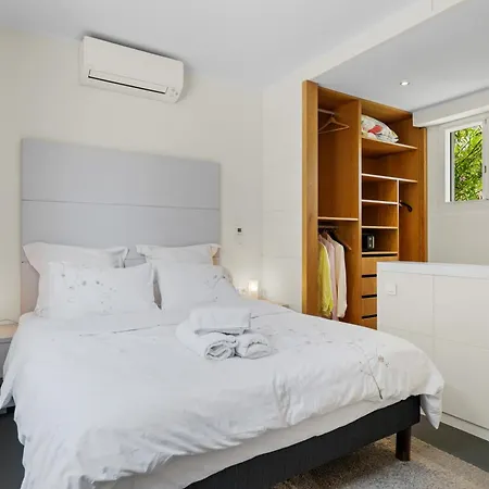 Villa: 15 Mins Walk To & Centre 빌라 칸느