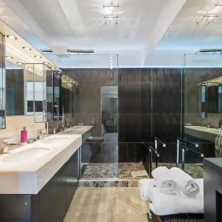 빌라 Villa: 15 Mins Walk To & Centre 칸느