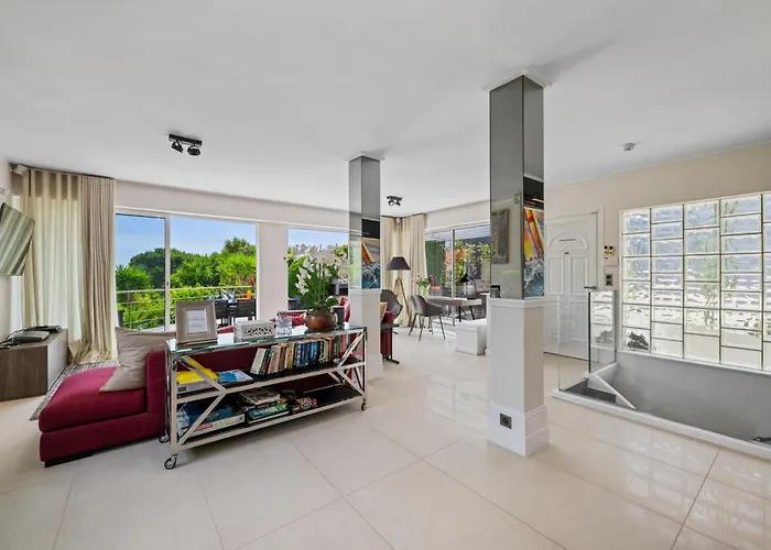 Villa: 15 Mins Walk To & Centre * Cannes