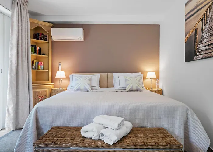 Villa: 15 Mins Walk To & Centre * Cannes